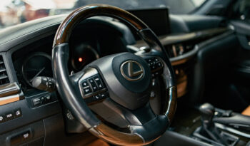 Lexus LX570 2016 Black full