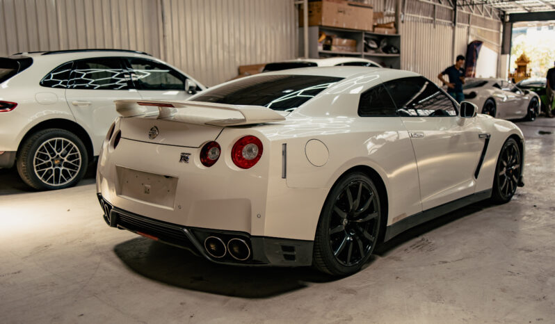 Nissan GT-R 2013 White full