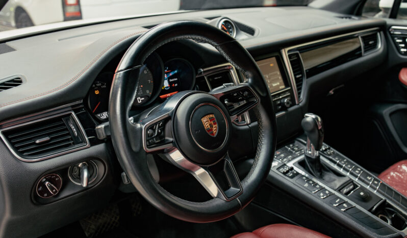 Porsche Macan S 2015 full