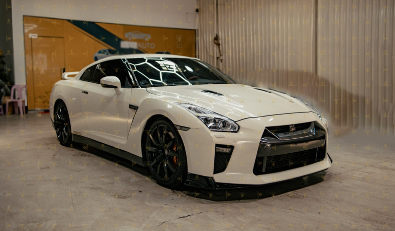 Nissan GT-R 2013 White full
