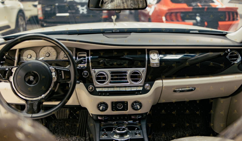 Rolls Royce Ghost 2015 full