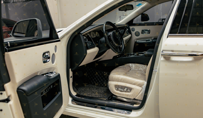 Rolls Royce Ghost 2015 full
