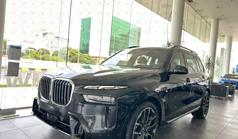 BMW X7 M Sport L 2023 full