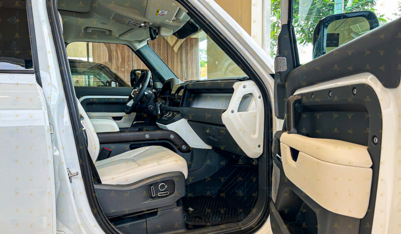 Range Rover Defender 2023 full