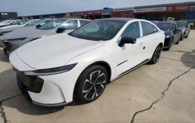 2024 Mazda EZ-6 Zhizu Edition