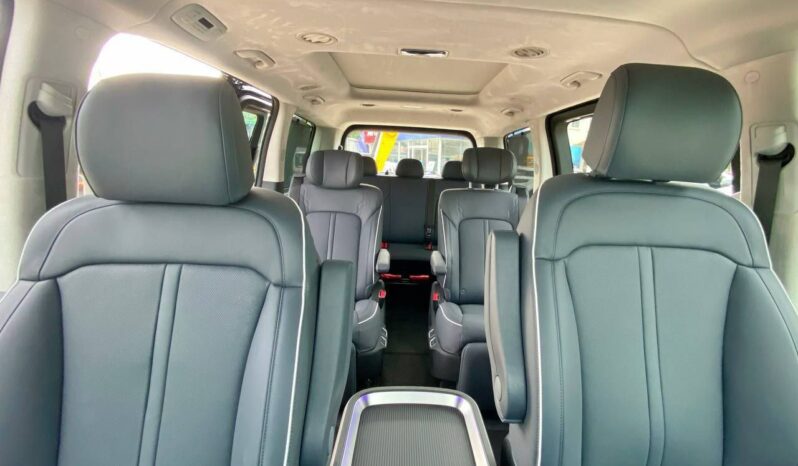 2022 Hyundai Staria Van full