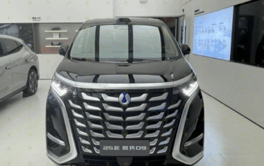 2025 BYD Denza DM-i 980 4WD Flagship version